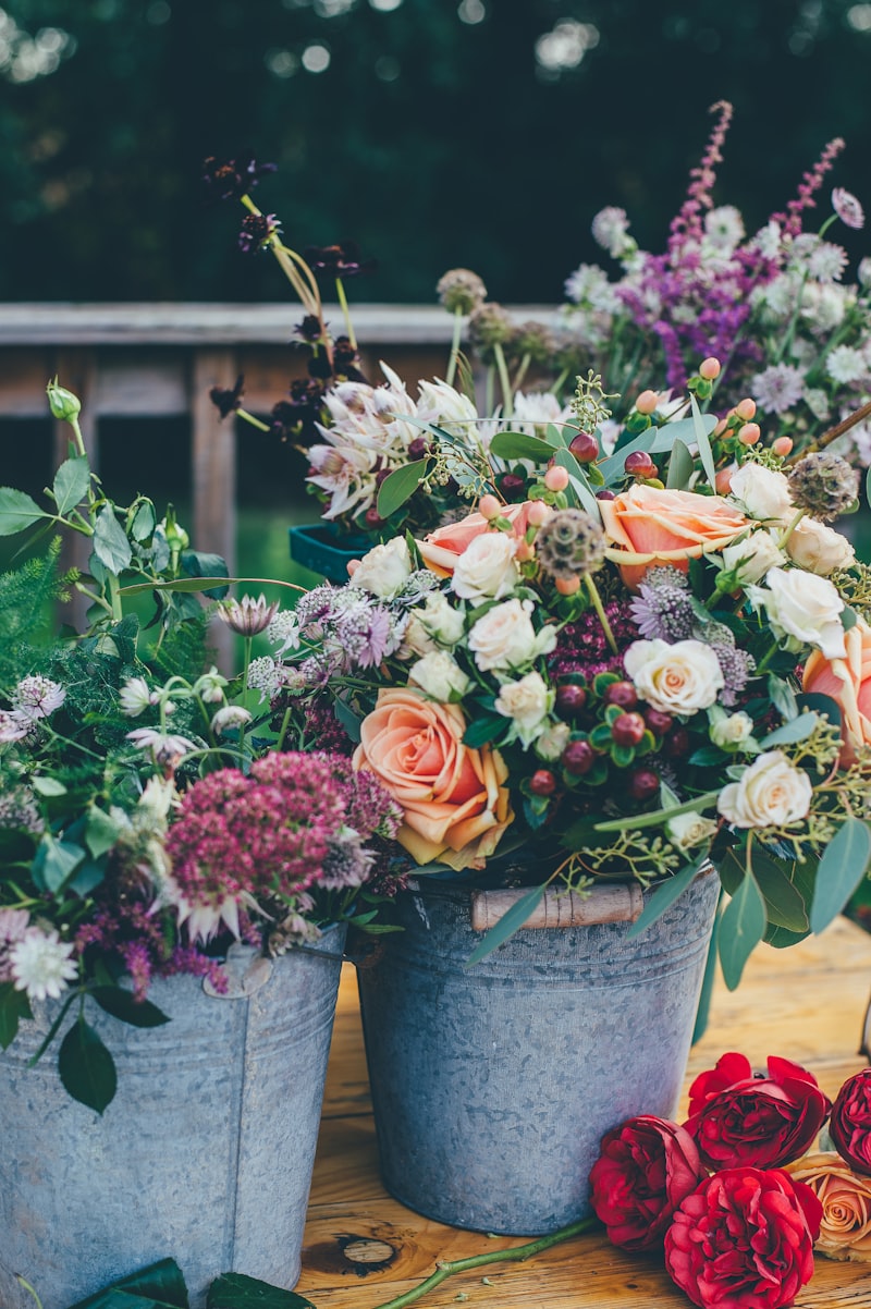 The workshop, with the day’s flowers in